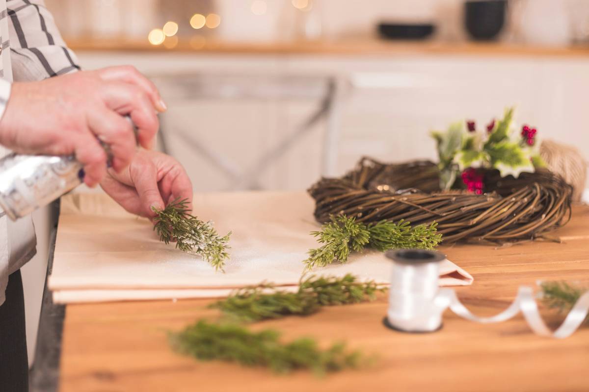 seasonal item wreath instruction on how to craft one that actually lasts