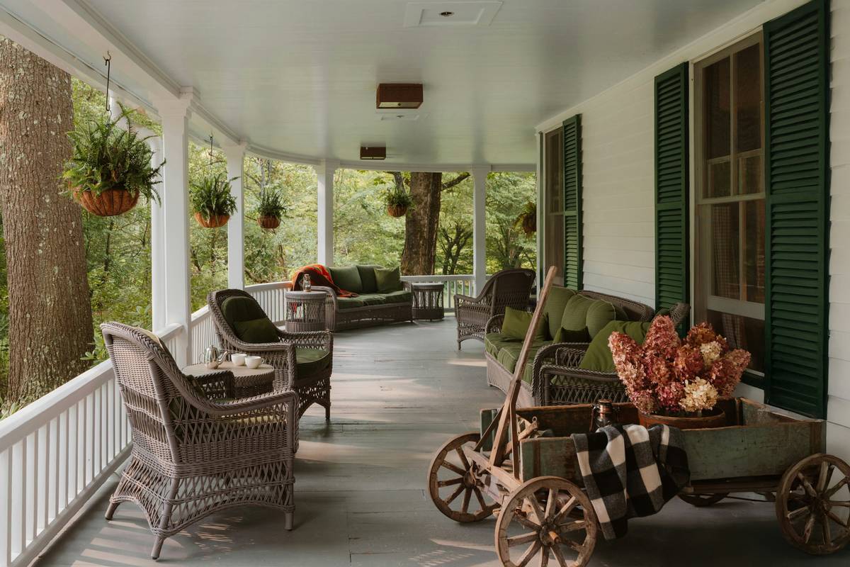 wreaths home decor: the overlooked secret to instant curb appeal